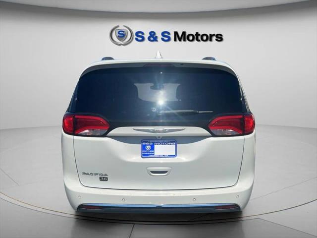 2020 Chrysler Pacifica 35th Anniversary Touring L Plus