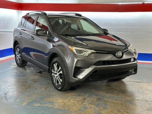 2018 Toyota RAV4 LE for sale in Dallas, TX