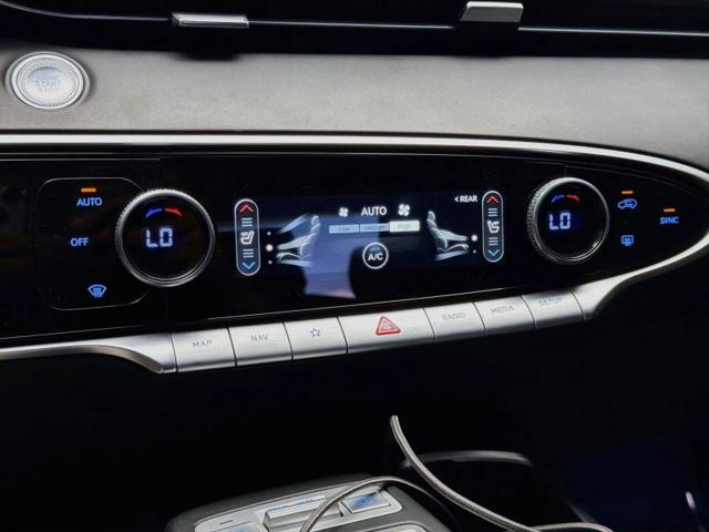 2022 Genesis GV70 2.5T AWD