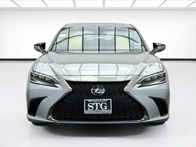 2024 Lexus ES 300h F SPORT Handling