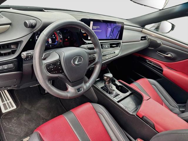 2024 Lexus ES 300h F SPORT Handling