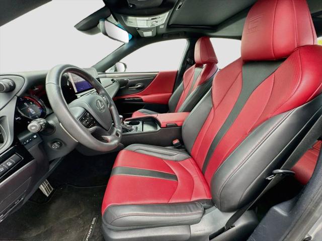 2024 Lexus ES 300h F SPORT Handling