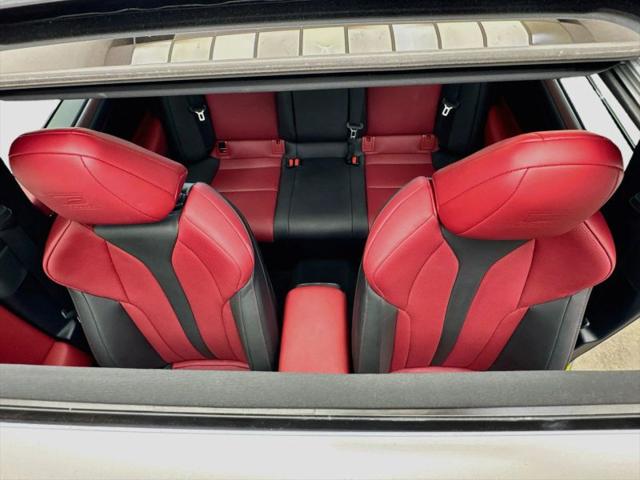 2024 Lexus ES 300h F SPORT Handling