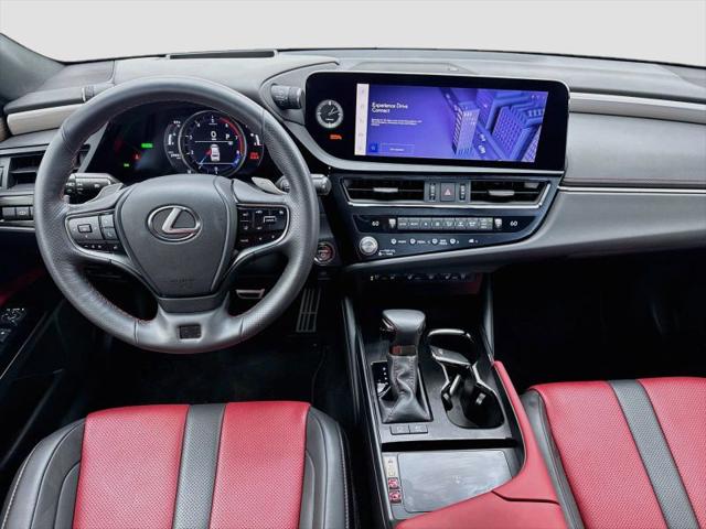 2024 Lexus ES 300h F SPORT Handling