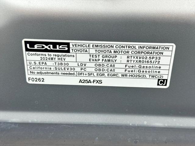 2024 Lexus ES 300h F SPORT Handling