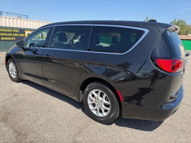 2020 Chrysler Voyager LX