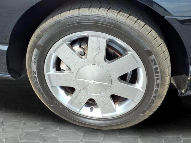 2002 Ford Thunderbird Base
