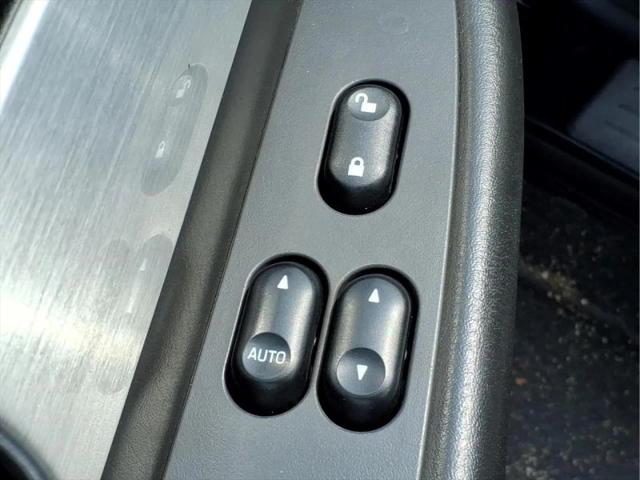 2002 Ford Thunderbird Base