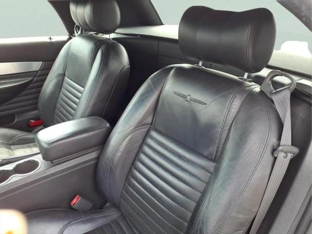 2002 Ford Thunderbird Base