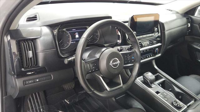 2024 Nissan Pathfinder SV 4WD