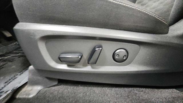 2024 Nissan Pathfinder SV 4WD