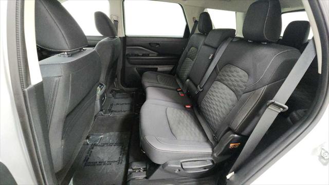 2024 Nissan Pathfinder SV 4WD