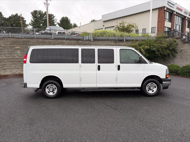 2024 Chevrolet Express Passenger RWD 3500 Extended Wheelbase LT 2024 Chevrolet Express Passenger RWD 3500 Extended Wheelbase LT