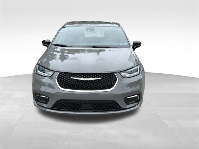 2025 Chrysler Pacifica Select 2025 Chrysler Pacifica Select