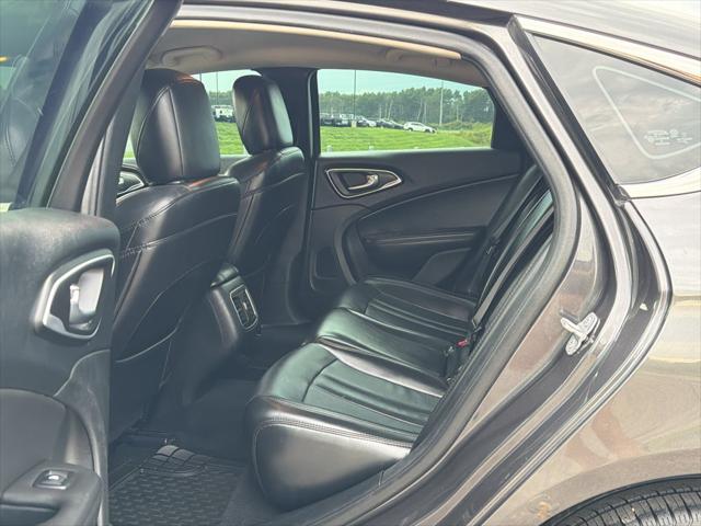 2015 Chrysler 200 C