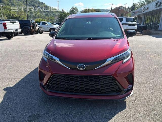 2022 Toyota Sienna XSE 2022 Toyota Sienna XSE