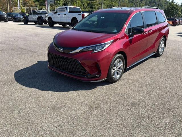 2022 Toyota Sienna XSE 2022 Toyota Sienna XSE