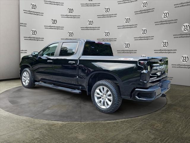 2022 Chevrolet Silverado 1500 4WD Crew Cab Short Bed Custom
