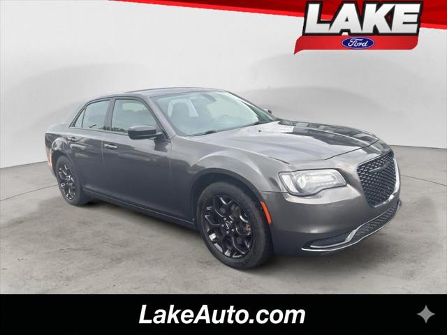 2020 Chrysler 300 Touring AWD 2020 Chrysler 300 Touring AWD