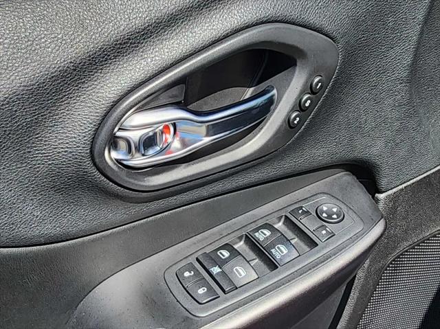 2020 Jeep Cherokee Limited FWD