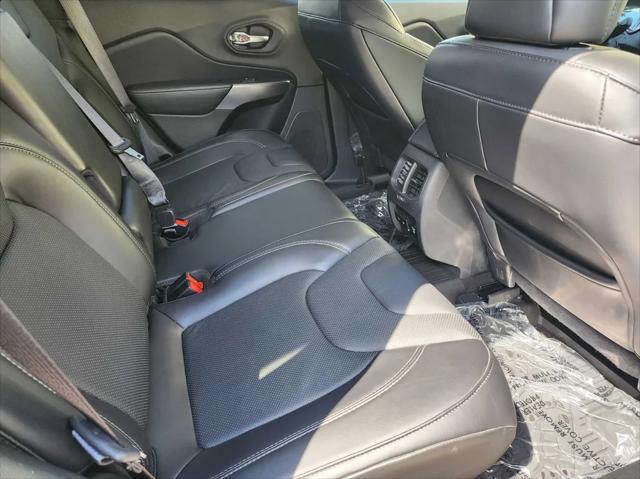 2020 Jeep Cherokee Limited FWD