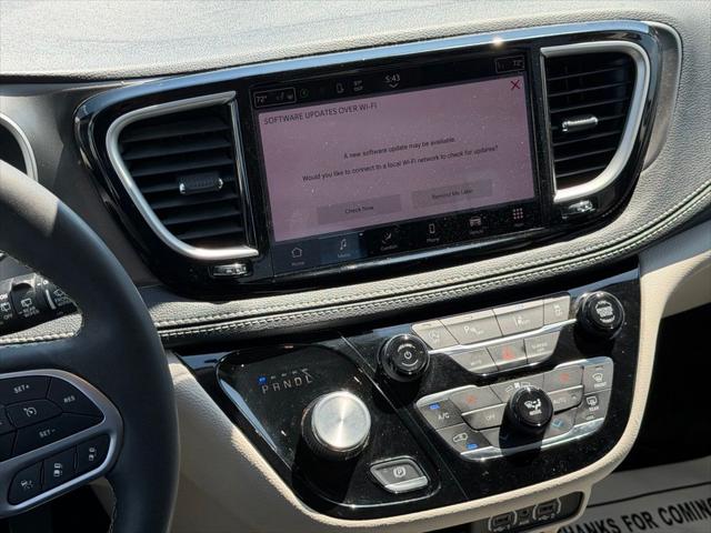 2023 Chrysler Pacifica Touring L AWD