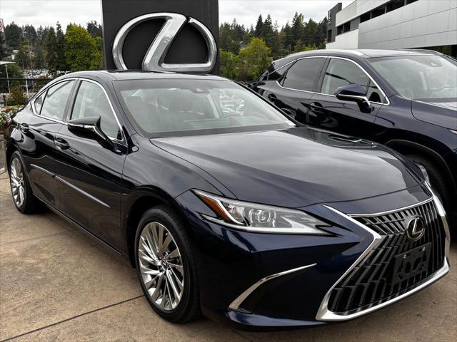 2023 Lexus ES 300h Luxury for sale in Bellevue, WA