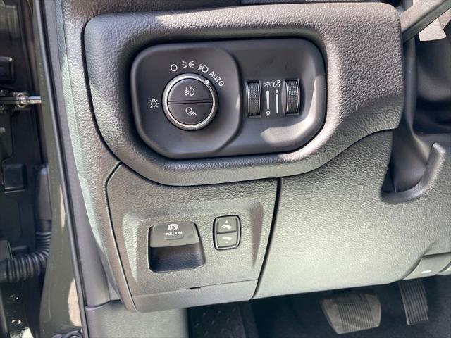 2026 Ram 1500 Big Horn Crew Cab 4x4 57 Box