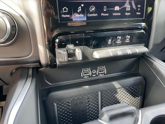 2026 Ram 1500 Big Horn Crew Cab 4x4 57 Box