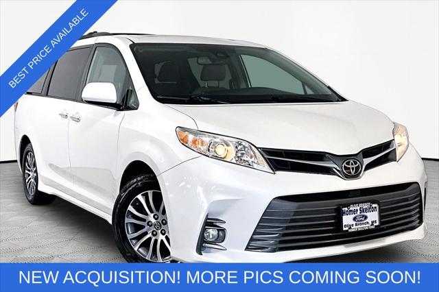 2019 Toyota Sienna XLE