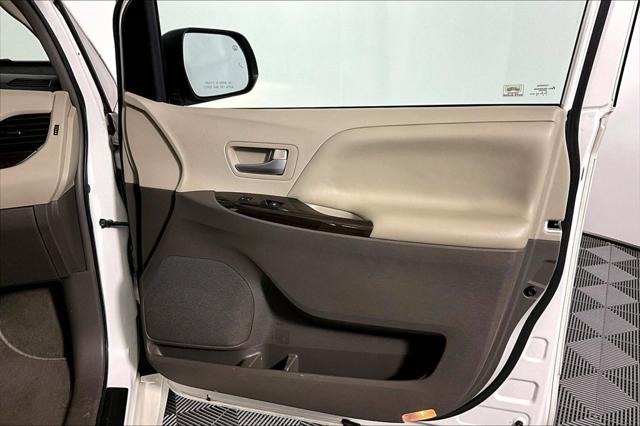 Used 2019 Toyota Sienna XLE 7 Passenger For Sale in Olive Branch, MS