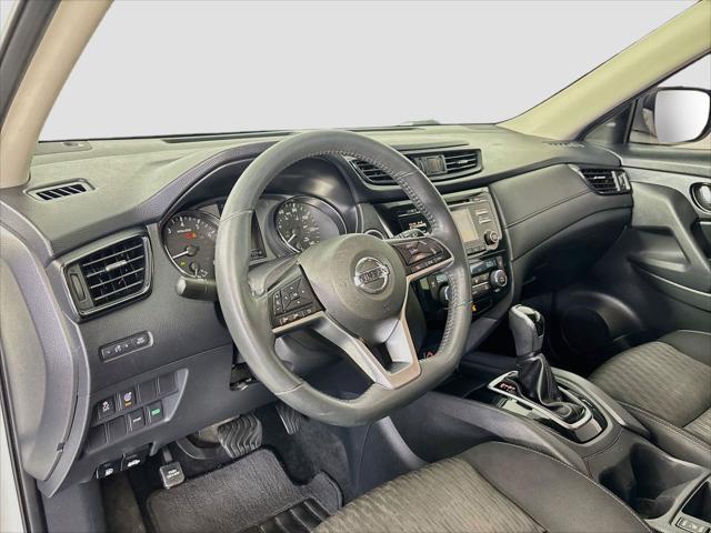 Used 2017 Nissan Rogue SV For Sale in Olive Branch, MS
