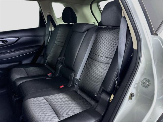 Used 2017 Nissan Rogue SV For Sale in Olive Branch, MS
