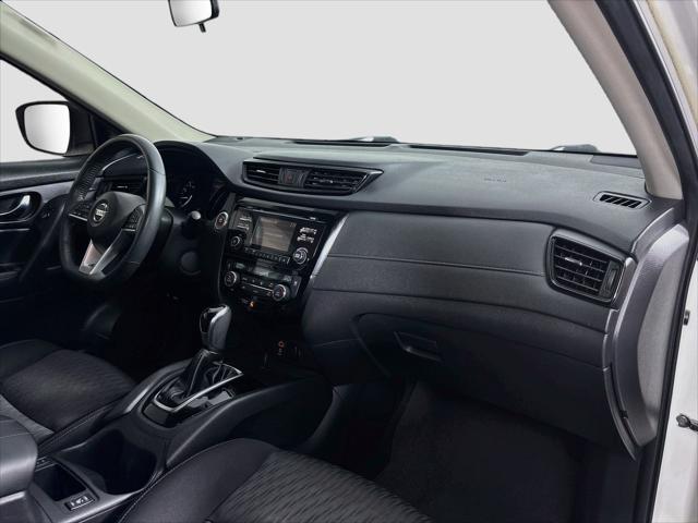 Used 2017 Nissan Rogue SV For Sale in Olive Branch, MS