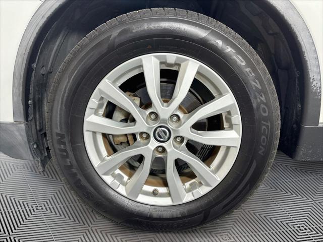 Used 2017 Nissan Rogue SV For Sale in Olive Branch, MS