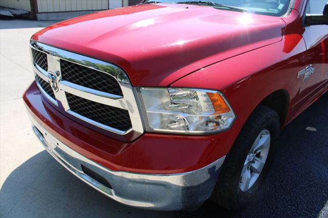 2019 Ram 1500 Classic SLT Crew Cab 4x4 64 Box