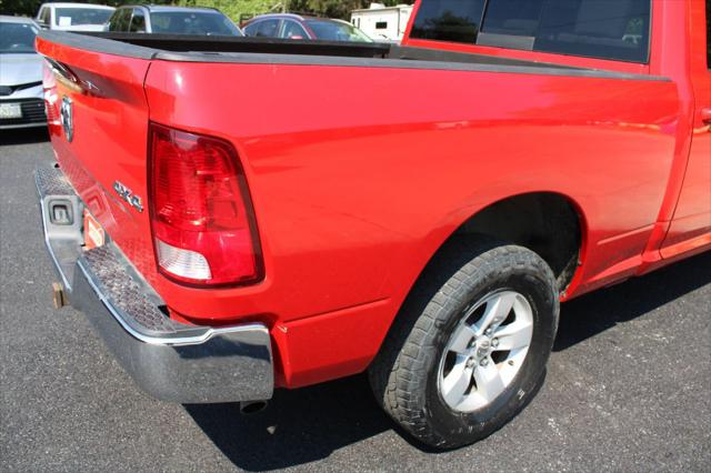 2019 Ram 1500 Classic SLT Crew Cab 4x4 64 Box