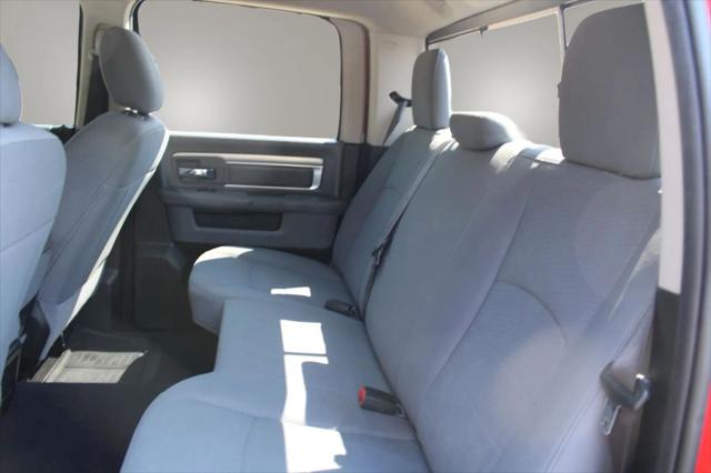 2019 Ram 1500 Classic SLT Crew Cab 4x4 64 Box