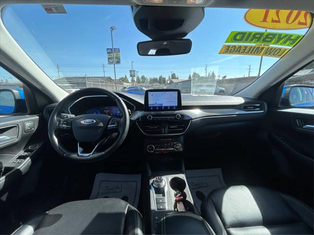 2021 Ford Escape Titanium Hybrid
