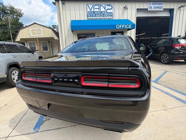 2016 Dodge Challenger SXT