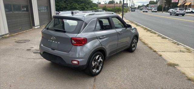 2021 Hyundai Venue SEL