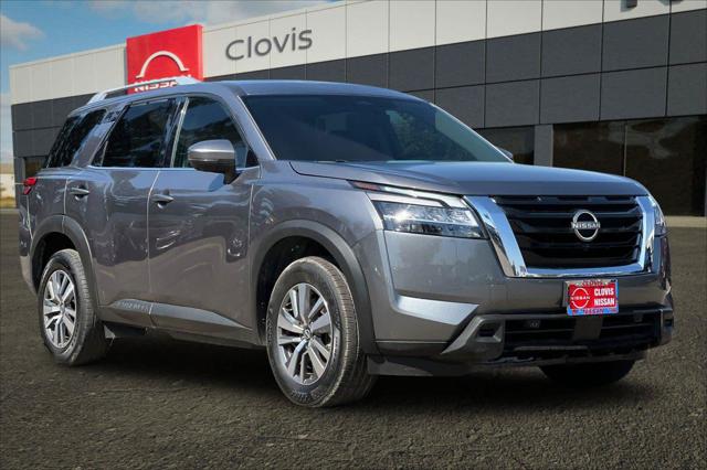 2025 Nissan Pathfinder SL FWD