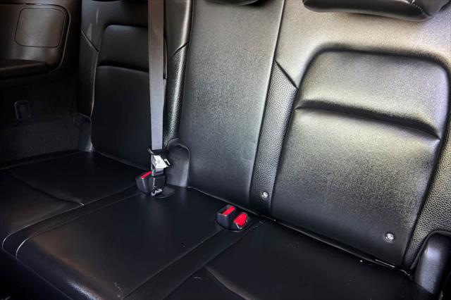 2025 Nissan Pathfinder SL FWD
