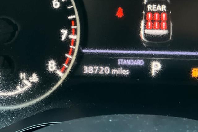 2025 Nissan Pathfinder SL FWD