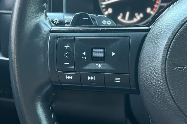 2025 Nissan Pathfinder SL FWD