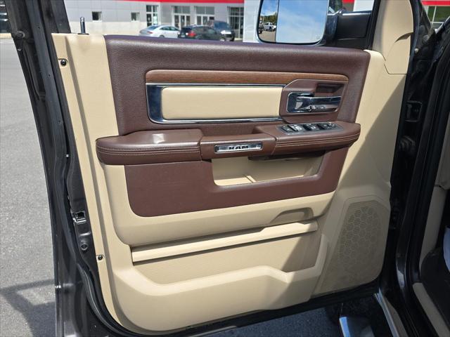 2017 Ram 3500 Laramie Crew Cab 4x4 64 Box