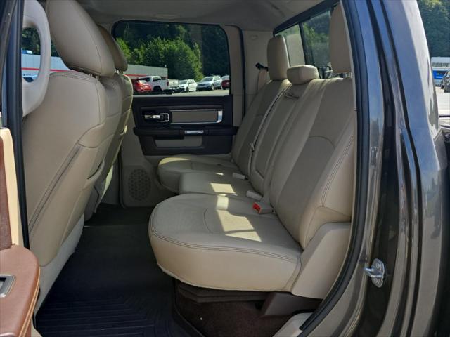 2017 Ram 3500 Laramie Crew Cab 4x4 64 Box
