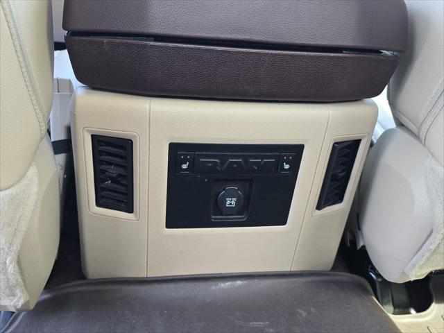 2017 Ram 3500 Laramie Crew Cab 4x4 64 Box