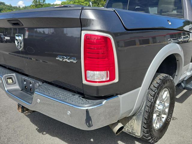 2017 Ram 3500 Laramie Crew Cab 4x4 64 Box