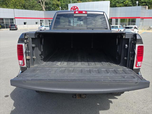 2017 Ram 3500 Laramie Crew Cab 4x4 64 Box